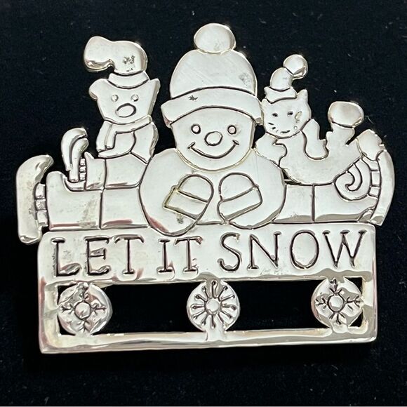 Let It Snow Brooch Pin Pendant Snowman Silvertone Festive - Picture 1 of 3